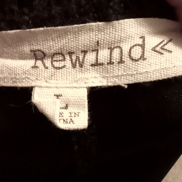 Rewind Shorts - Picture 2 of 4